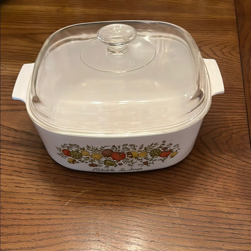 Corningware Spice of‎ Life White Casserole Dish with Lid